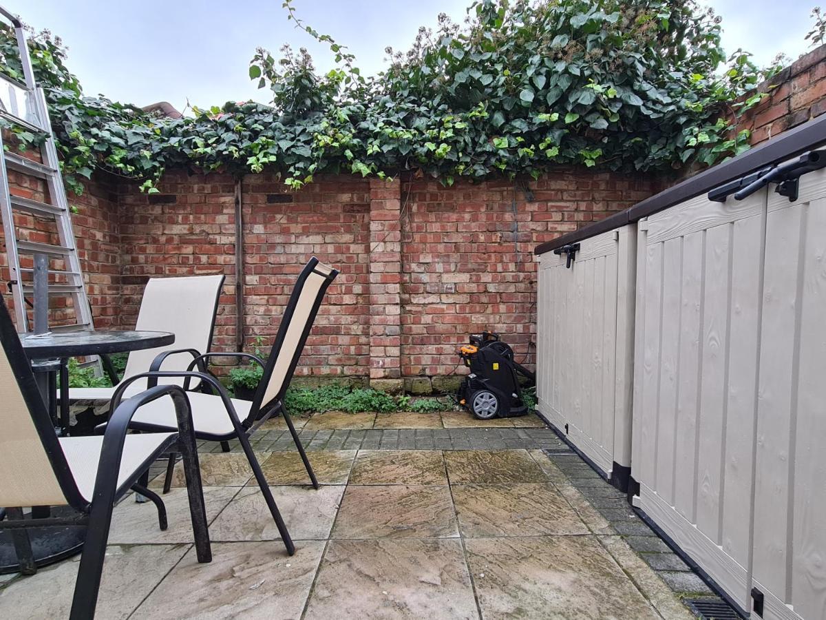 Umbrella Properties London Excel Exterior photo
